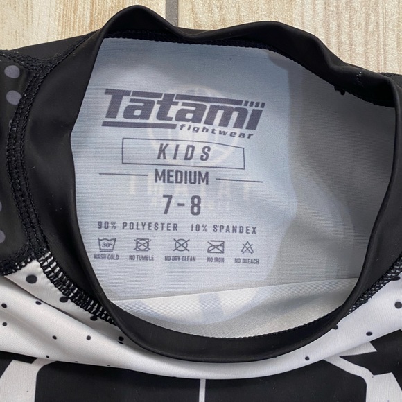 TATAMI Rashguard - Kids 7/8 - Picture 5 of 6